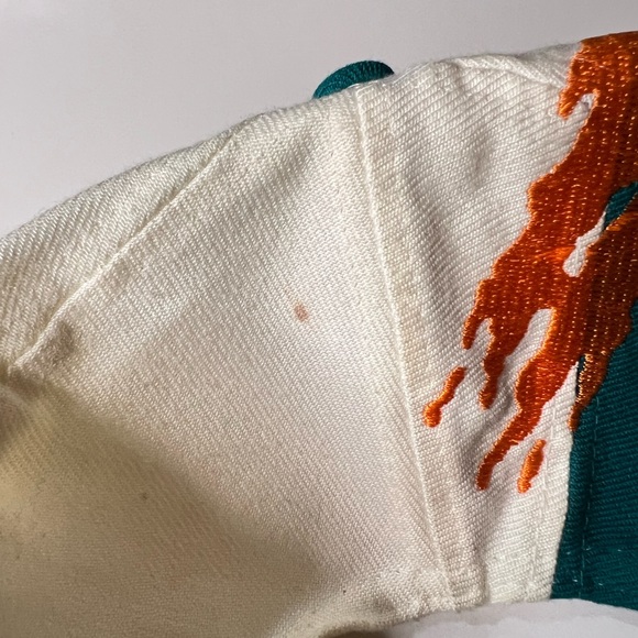 Vintage Logo Athletic Miami Dolphins Splash Snapback Hat - Picture 5 of 5